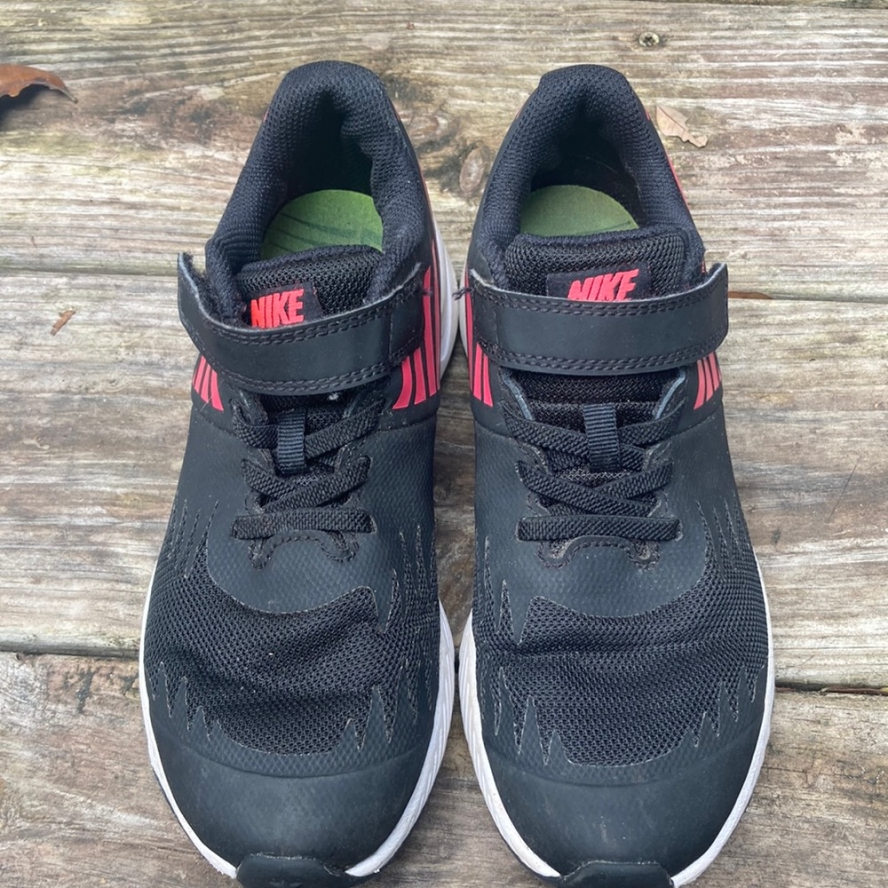 Kids Black Nike Star Runners US 3Y